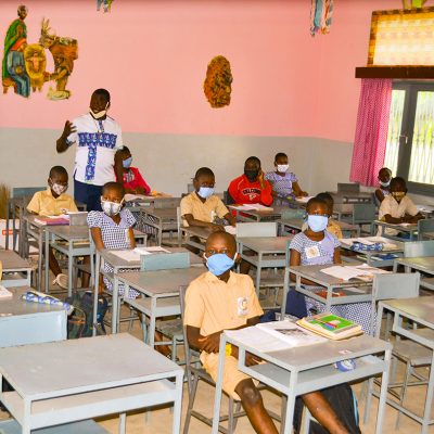 Dispense des cours en respectant les mesures barrière contre la Covid-19